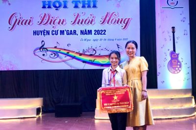 Hội thi “Giai điệu tuổi hồng học sinh Trung học cơ sở Cư Mgar”