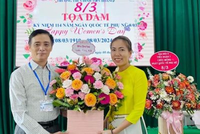 Công đoàn trường THCS Đinh Tiên Hoàng tổ chức hoạt động kỷ niệm 08/03
